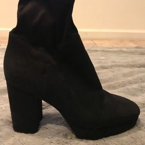 H&M’s woman’s ankle booties